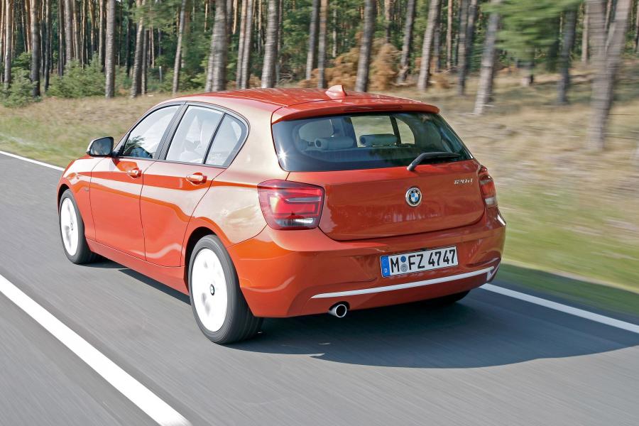  BMW 1-Series Urban Line 2012 года  (фото 77 из 82)